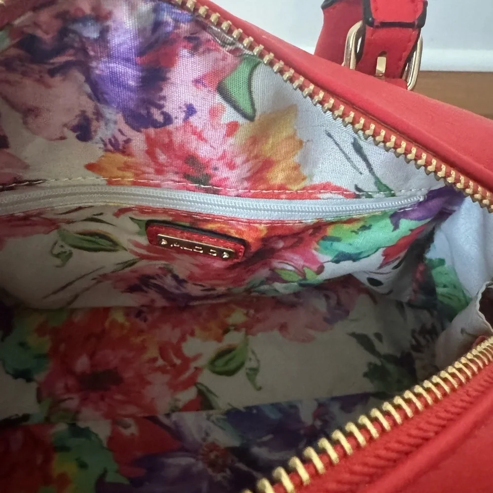 Elegant Red Women's Handbag